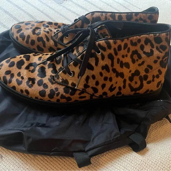 Dolce & Gabbana Leopard Chukka Boots display picture 1